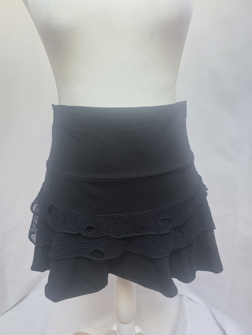 Lili Rose Black Asymmetrical Ruffle Mini Skirt Mesh Trim Size Large USA